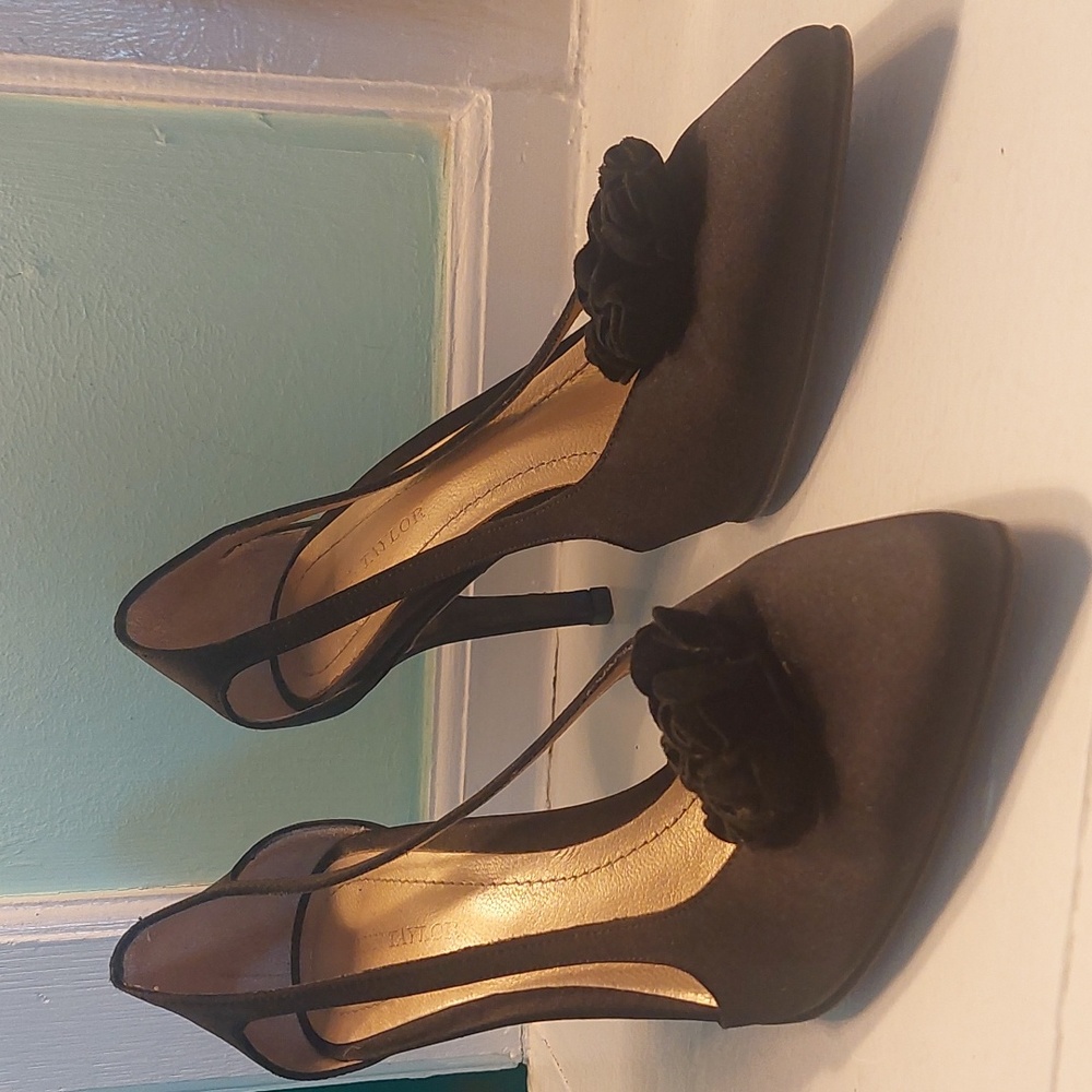 Vintage ann Taylor heels.